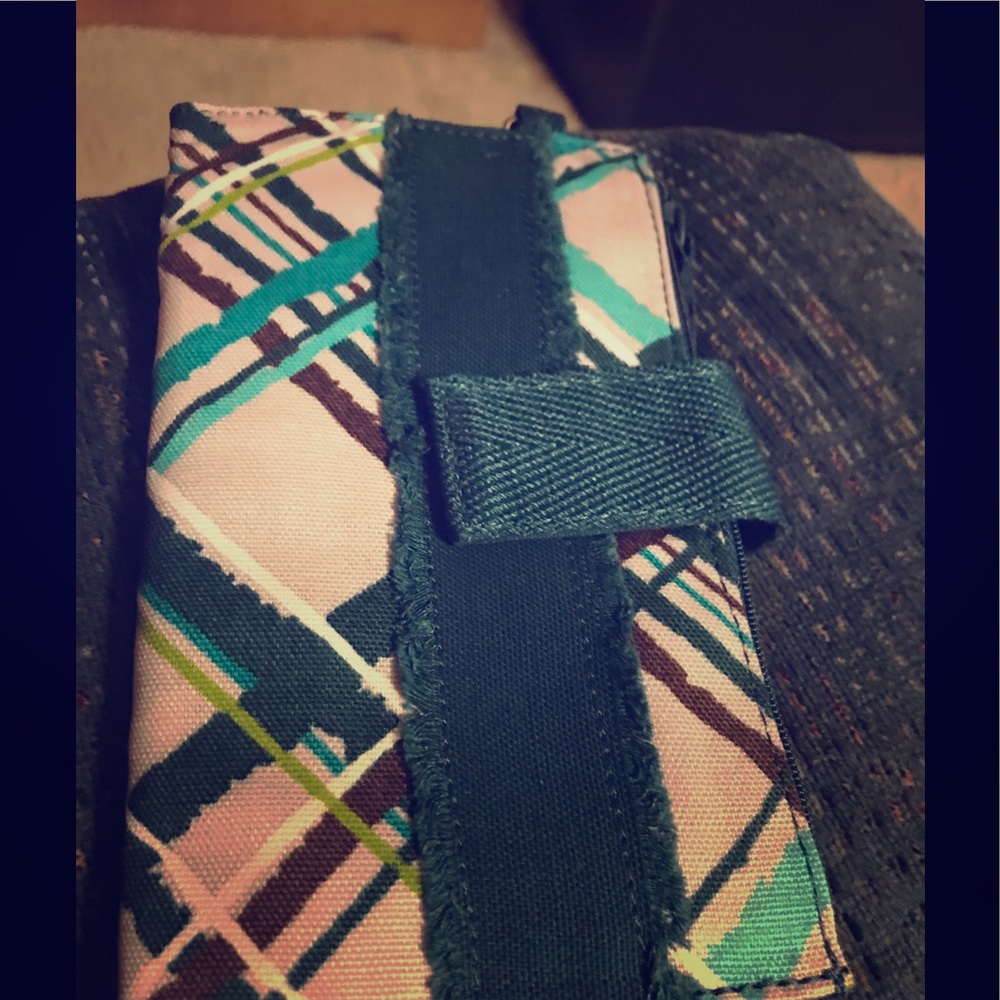 Thirty-one Retro Metro Wallet